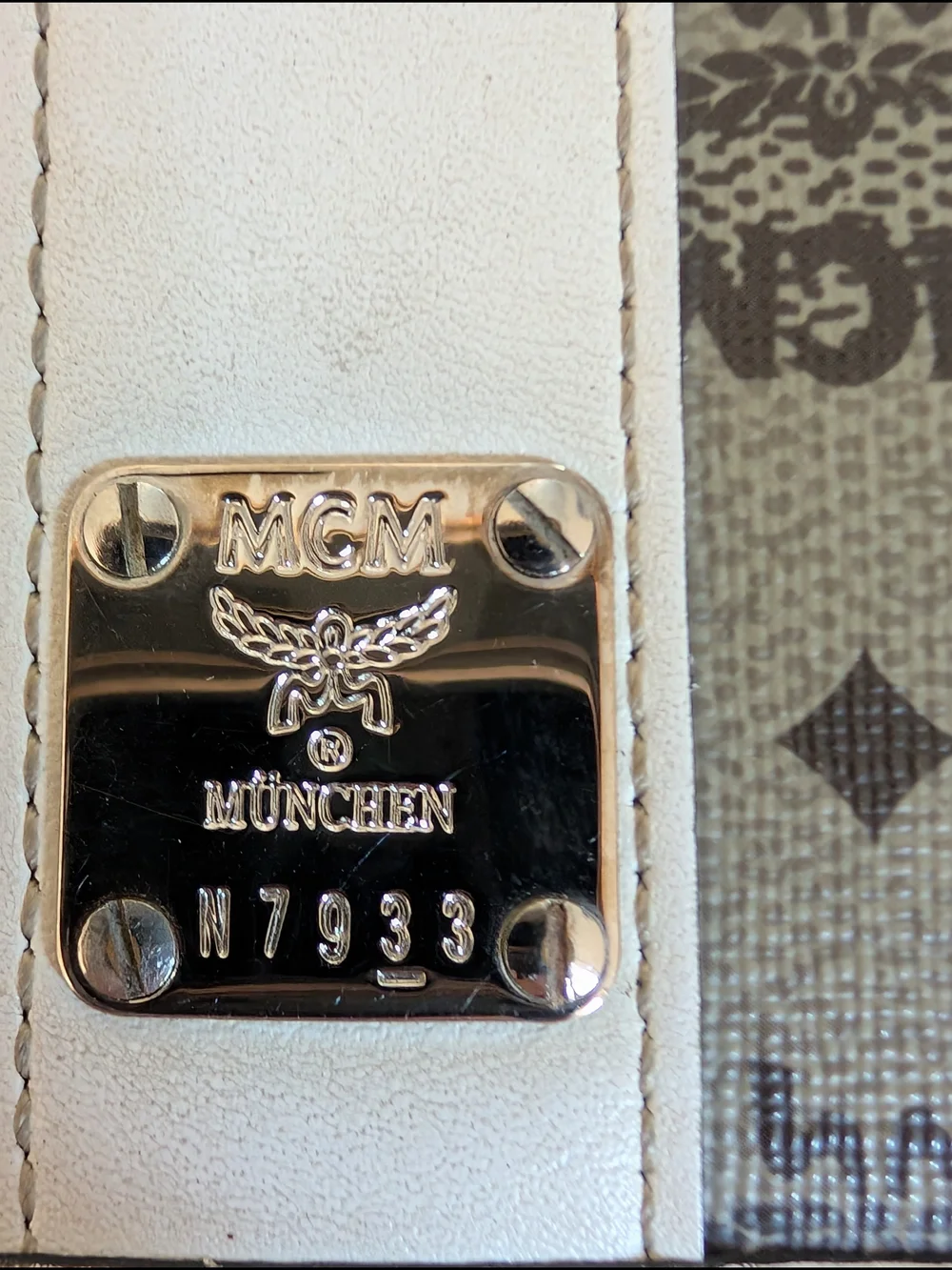 MCM visetos large